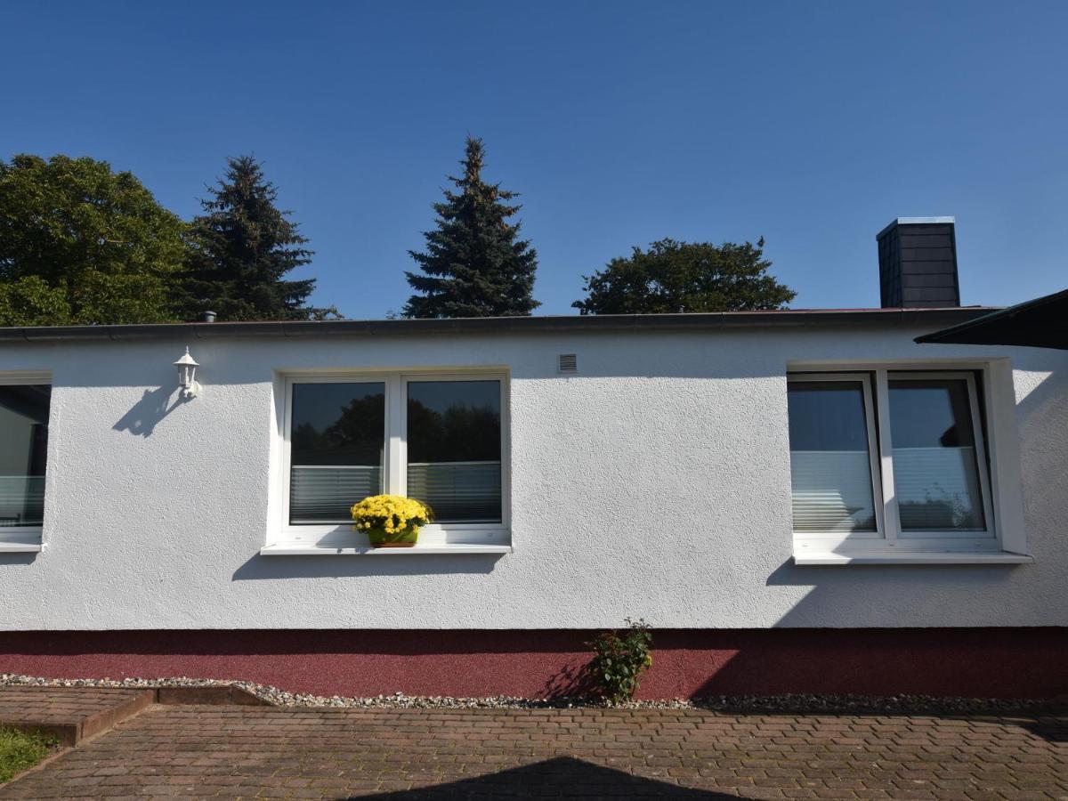 Вилла Modern Bungalow In Kroepelin With Garden Номер фото